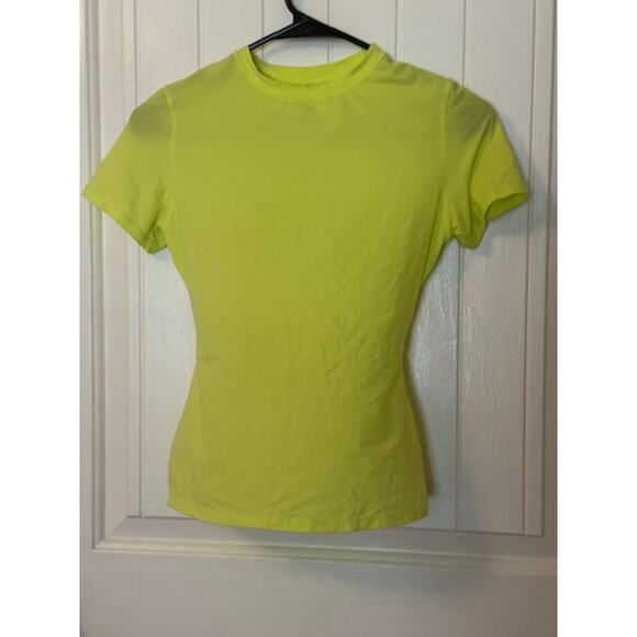SKIMS Fits Everybody T Shirt In Limited Edition NEON LIME NWOT S - Picture 4 of 5
